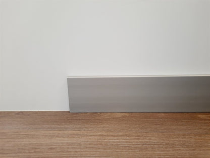 Battiscopa in PVC piano 3 altezze